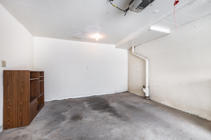 319 Catlin, ELIZABETH, Illinois 61028, 2 Bedrooms Bedrooms, ,1 BathroomBathrooms,House,For Sale,Catlin,202507408