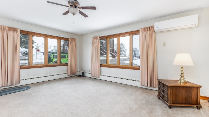 319 Catlin, ELIZABETH, Illinois 61028, 2 Bedrooms Bedrooms, ,1 BathroomBathrooms,House,For Sale,Catlin,202507408