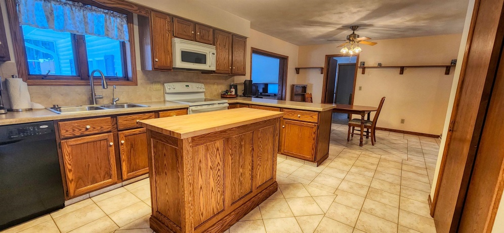 4-208R Beachcomber, LAKE CARROLL, Illinois 61046, 3 Bedrooms Bedrooms, ,2 BathroomsBathrooms,House,For Sale,Beachcomber,202507409