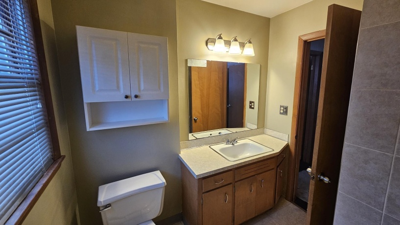 5864 Dafred, ROCKFORD, Illinois 61107, ,2 Units,For Sale,Dafred,202507371