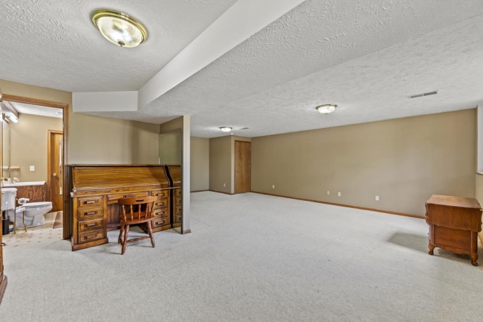 1726 Baintree, LAKE SUMMERSET, Illinois 61019, 3 Bedrooms Bedrooms, ,3 BathroomsBathrooms,House,For Sale,Baintree,202504549