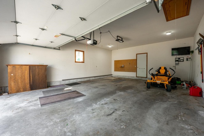 1726 Baintree, LAKE SUMMERSET, Illinois 61019, 3 Bedrooms Bedrooms, ,3 BathroomsBathrooms,House,For Sale,Baintree,202504549