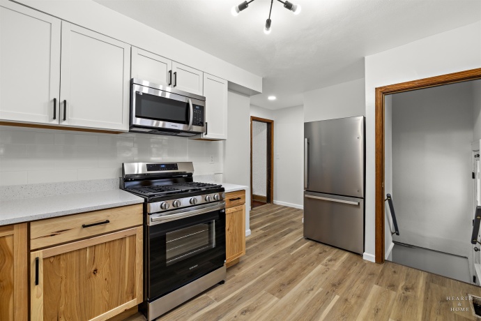 1016 B, ROCKFORD, Illinois 61107, 3 Bedrooms Bedrooms, ,1 BathroomBathrooms,House,For Sale,B,202507411