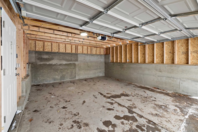 1016 B, ROCKFORD, Illinois 61107, 3 Bedrooms Bedrooms, ,1 BathroomBathrooms,House,For Sale,B,202507411