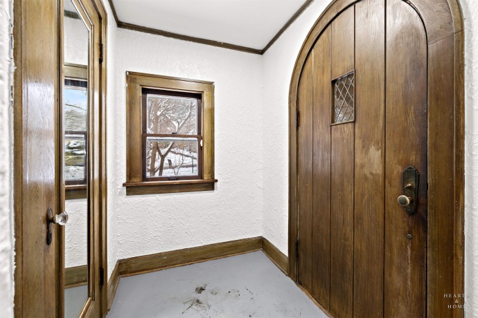 1016 B, ROCKFORD, Illinois 61107, 3 Bedrooms Bedrooms, ,1 BathroomBathrooms,House,For Sale,B,202507411