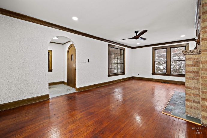 1016 B, ROCKFORD, Illinois 61107, 3 Bedrooms Bedrooms, ,1 BathroomBathrooms,House,For Sale,B,202507411