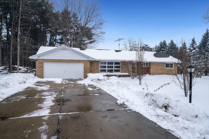 1849 Weller, MOUNT MORRIS, Illinois 61054, 3 Bedrooms Bedrooms, ,2 BathroomsBathrooms,House,For Sale,Weller,202507412