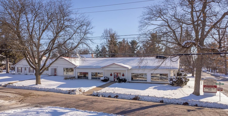 207 Broadway, MOUNT CARROLL, Illinois 61053, ,Commercial,For Sale,Broadway,202507416