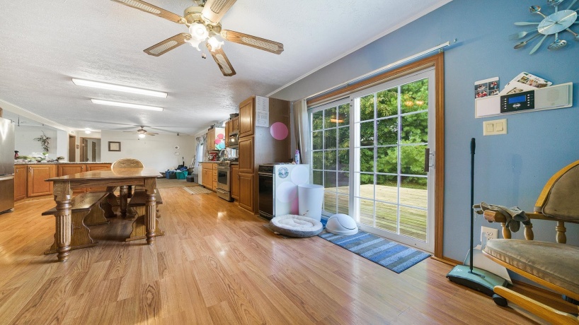 298 IL RT 2, DIXON, Illinois 61021, 3 Bedrooms Bedrooms, ,3 BathroomsBathrooms,House,For Sale,IL RT 2,202505290