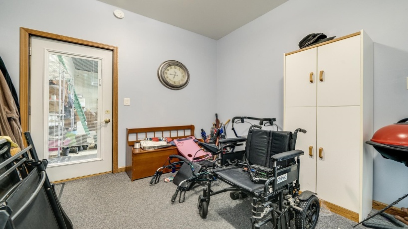 298 IL RT 2, DIXON, Illinois 61021, 3 Bedrooms Bedrooms, ,3 BathroomsBathrooms,House,For Sale,IL RT 2,202505290