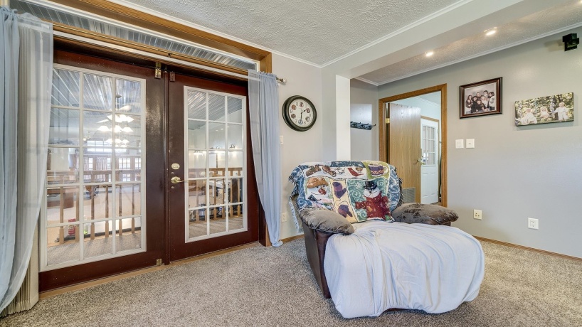 298 IL RT 2, DIXON, Illinois 61021, 3 Bedrooms Bedrooms, ,3 BathroomsBathrooms,House,For Sale,IL RT 2,202505290