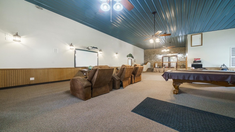 298 IL RT 2, DIXON, Illinois 61021, 3 Bedrooms Bedrooms, ,3 BathroomsBathrooms,House,For Sale,IL RT 2,202505290