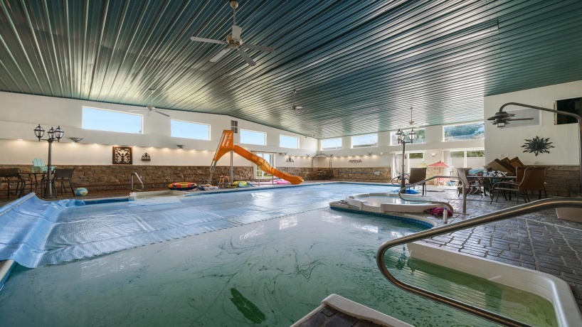 298 IL RT 2, DIXON, Illinois 61021, 3 Bedrooms Bedrooms, ,3 BathroomsBathrooms,House,For Sale,IL RT 2,202505290