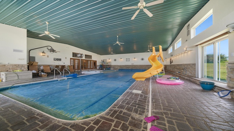 298 IL RT 2, DIXON, Illinois 61021, 3 Bedrooms Bedrooms, ,3 BathroomsBathrooms,House,For Sale,IL RT 2,202505290