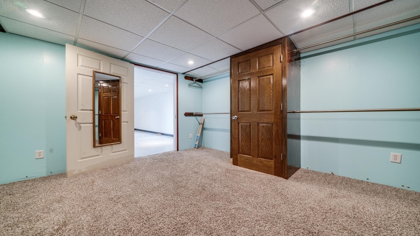 298 IL RT 2, DIXON, Illinois 61021, 3 Bedrooms Bedrooms, ,3 BathroomsBathrooms,House,For Sale,IL RT 2,202505290