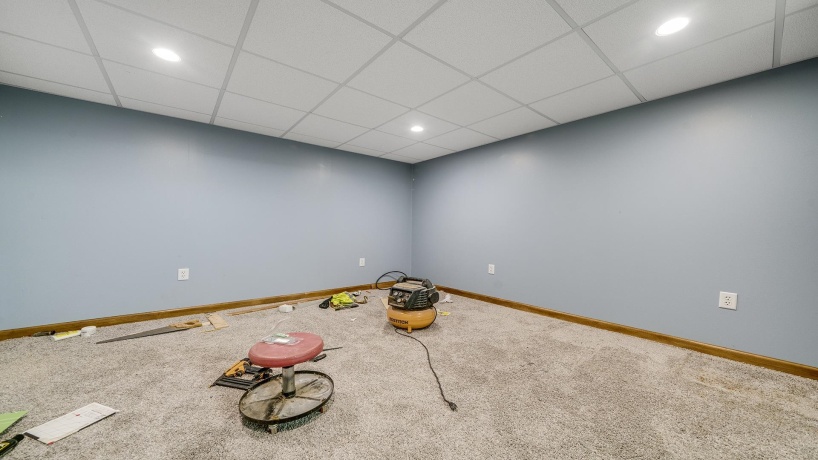 298 IL RT 2, DIXON, Illinois 61021, 3 Bedrooms Bedrooms, ,3 BathroomsBathrooms,House,For Sale,IL RT 2,202505290