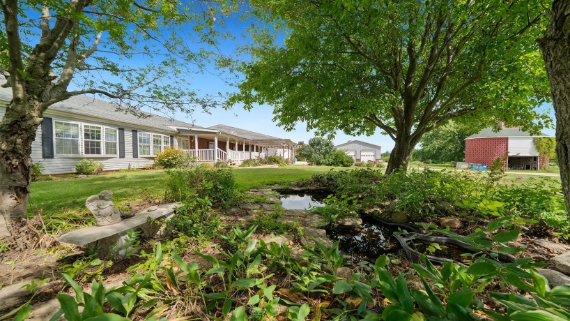 298 IL RT 2, DIXON, Illinois 61021, 3 Bedrooms Bedrooms, ,3 BathroomsBathrooms,House,For Sale,IL RT 2,202505290