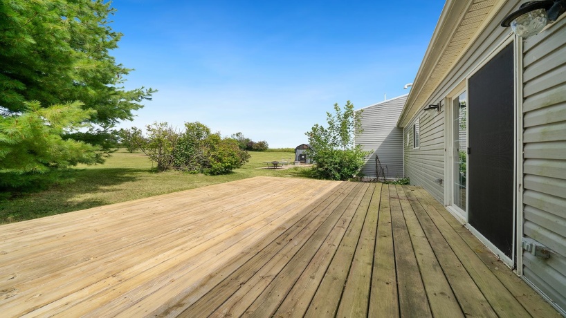 298 IL RT 2, DIXON, Illinois 61021, 3 Bedrooms Bedrooms, ,3 BathroomsBathrooms,House,For Sale,IL RT 2,202505290