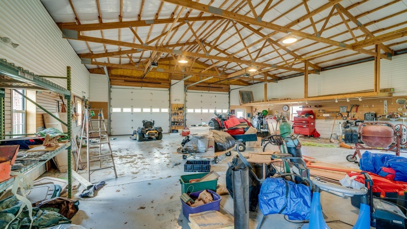 298 IL RT 2, DIXON, Illinois 61021, 3 Bedrooms Bedrooms, ,3 BathroomsBathrooms,House,For Sale,IL RT 2,202505290