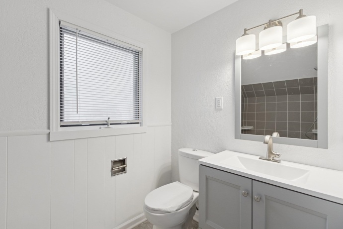 2111 Bell, ROCKFORD, Illinois 61103, 4 Bedrooms Bedrooms, ,3 BathroomsBathrooms,House,For Sale,Bell,202507330