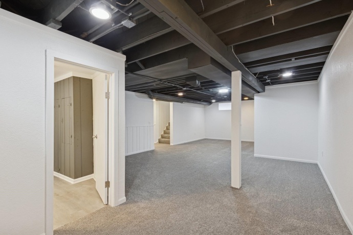 2111 Bell, ROCKFORD, Illinois 61103, 4 Bedrooms Bedrooms, ,3 BathroomsBathrooms,House,For Sale,Bell,202507330