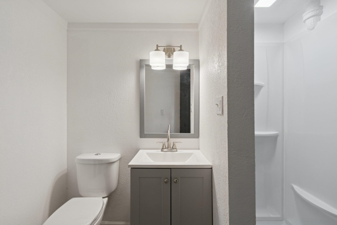 2111 Bell, ROCKFORD, Illinois 61103, 4 Bedrooms Bedrooms, ,3 BathroomsBathrooms,House,For Sale,Bell,202507330