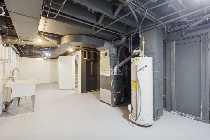 2111 Bell, ROCKFORD, Illinois 61103, 4 Bedrooms Bedrooms, ,3 BathroomsBathrooms,House,For Sale,Bell,202507330