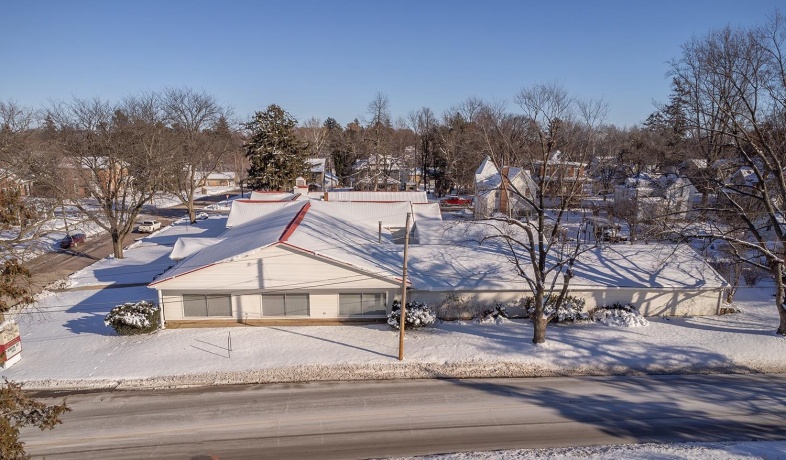 207 Broadway, MOUNT CARROLL, Illinois 61053, ,Business W/ Real Estate,For Sale,Broadway,202507417