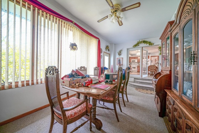 429 Union, BYRON, Illinois 61010, 2 Bedrooms Bedrooms, ,1 BathroomBathrooms,Condominium,For Sale,Union,202507420