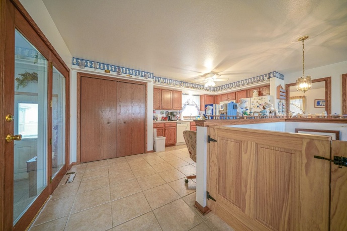 429 Union, BYRON, Illinois 61010, 2 Bedrooms Bedrooms, ,1 BathroomBathrooms,Condominium,For Sale,Union,202507420