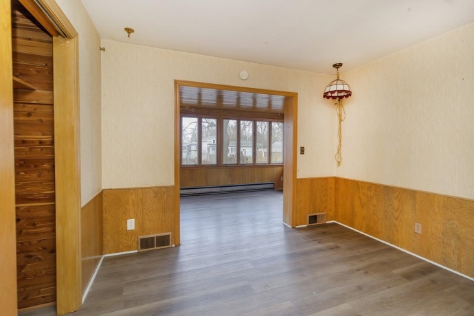 316 Perry, BELVIDERE, Illinois 61008, 3 Bedrooms Bedrooms, ,1 BathroomBathrooms,House,For Sale,Perry,202507423