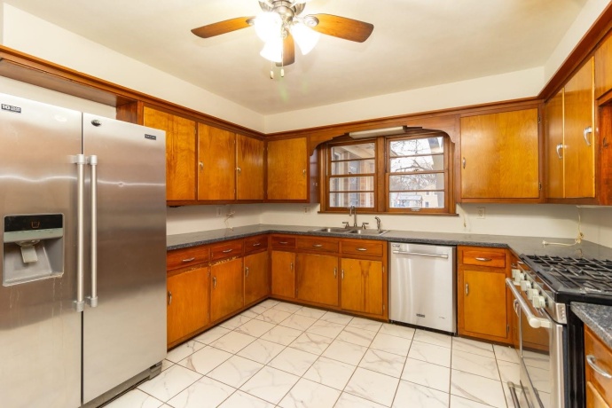 316 Perry, BELVIDERE, Illinois 61008, 3 Bedrooms Bedrooms, ,1 BathroomBathrooms,House,For Sale,Perry,202507423