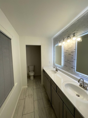 2024 Green, ROCKFORD, Illinois 61102, 3 Bedrooms Bedrooms, ,2 BathroomsBathrooms,House,For Sale,Green,202504302