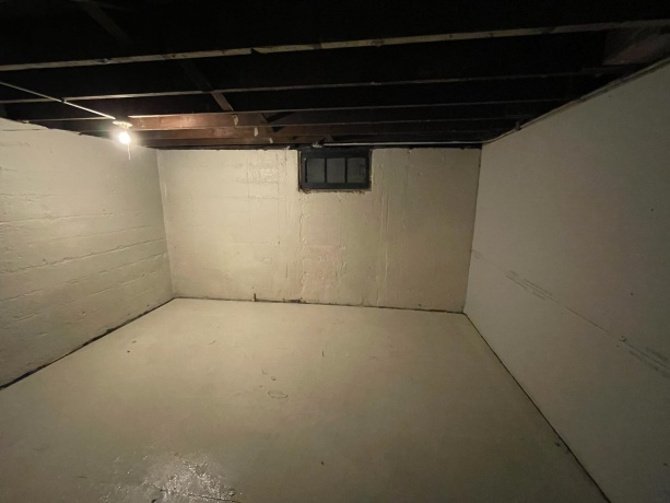 2024 Green, ROCKFORD, Illinois 61102, 3 Bedrooms Bedrooms, ,2 BathroomsBathrooms,House,For Sale,Green,202504302