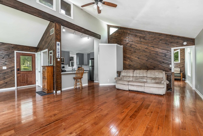 2 Sylvan, GALENA, Illinois 61036, 4 Bedrooms Bedrooms, ,2 BathroomsBathrooms,House,For Sale,Sylvan,202503047