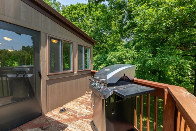 2 Sylvan, GALENA, Illinois 61036, 4 Bedrooms Bedrooms, ,2 BathroomsBathrooms,House,For Sale,Sylvan,202503047