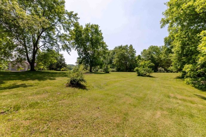 2 Sylvan, GALENA, Illinois 61036, 4 Bedrooms Bedrooms, ,2 BathroomsBathrooms,House,For Sale,Sylvan,202503047