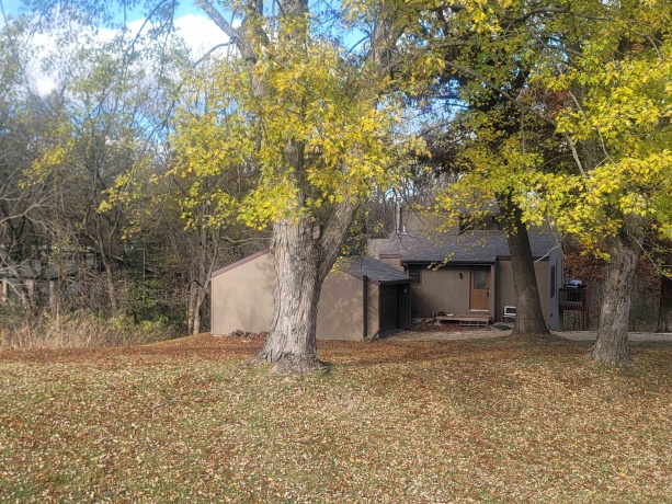 2 Sylvan, GALENA, Illinois 61036, 4 Bedrooms Bedrooms, ,2 BathroomsBathrooms,House,For Sale,Sylvan,202503047