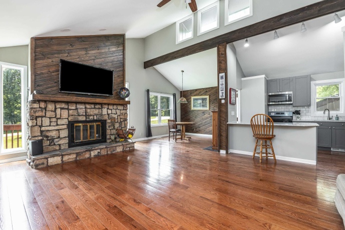 2 Sylvan, GALENA, Illinois 61036, 4 Bedrooms Bedrooms, ,2 BathroomsBathrooms,House,For Sale,Sylvan,202503047