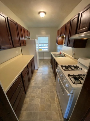 829 Buckbee, ROCKFORD, Illinois 61104, ,3 - 4 Units,For Sale,Buckbee,202506868