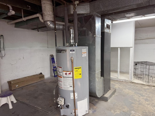 1113 13th, DEKALB, Illinois 60115, 3 Bedrooms Bedrooms, ,1 BathroomBathrooms,House,For Sale,13th,202506704