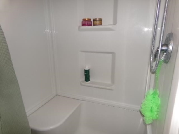 206 Viola Drive, FREEPORT, Illinois 61032, 2 Bedrooms Bedrooms, ,1 BathroomBathrooms,House,For Sale,Viola Drive,202507426