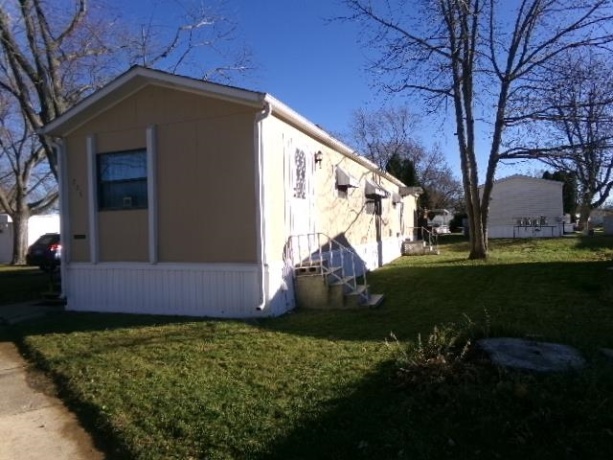 206 Viola Drive, FREEPORT, Illinois 61032, 2 Bedrooms Bedrooms, ,1 BathroomBathrooms,House,For Sale,Viola Drive,202507426