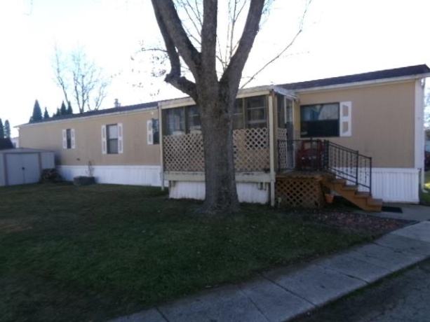 206 Viola Drive, FREEPORT, Illinois 61032, 2 Bedrooms Bedrooms, ,1 BathroomBathrooms,House,For Sale,Viola Drive,202507426