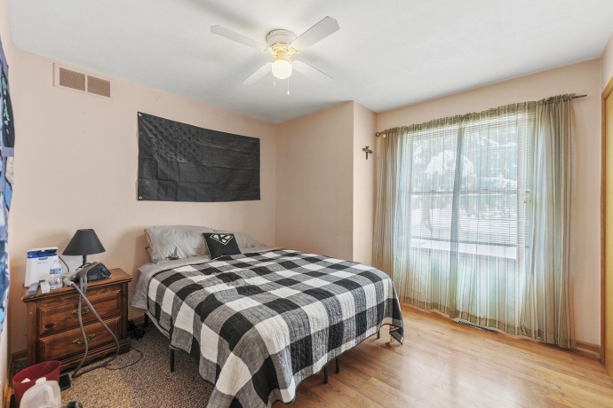 116 LIVERPOOL DR SE, POPLAR GROVE, Illinois 61065, 3 Bedrooms Bedrooms, ,2 BathroomsBathrooms,House,For Sale,LIVERPOOL DR SE,202507428