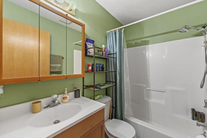 116 LIVERPOOL DR SE, POPLAR GROVE, Illinois 61065, 3 Bedrooms Bedrooms, ,2 BathroomsBathrooms,House,For Sale,LIVERPOOL DR SE,202507428