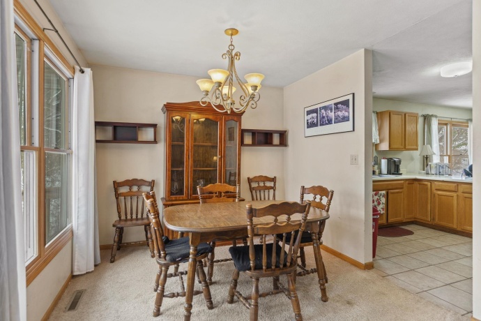 116 LIVERPOOL DR SE, POPLAR GROVE, Illinois 61065, 3 Bedrooms Bedrooms, ,2 BathroomsBathrooms,House,For Sale,LIVERPOOL DR SE,202507428