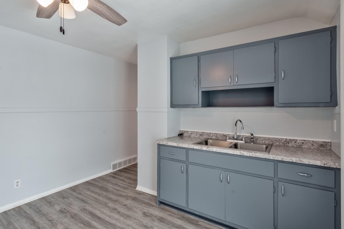 1003 Hosmer, LOVES PARK, Illinois 61111, 2 Bedrooms Bedrooms, ,1 BathroomBathrooms,House,For Sale,Hosmer,202507430