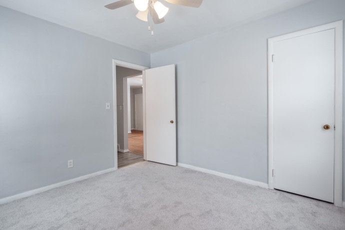 1003 Hosmer, LOVES PARK, Illinois 61111, 2 Bedrooms Bedrooms, ,1 BathroomBathrooms,House,For Sale,Hosmer,202507430