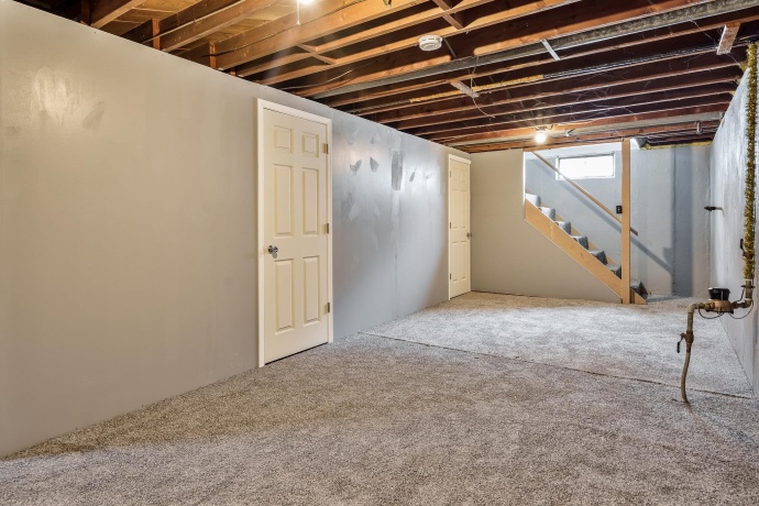 1003 Hosmer, LOVES PARK, Illinois 61111, 2 Bedrooms Bedrooms, ,1 BathroomBathrooms,House,For Sale,Hosmer,202507430